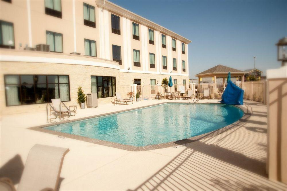 Holiday Inn Express And Suites Schulenburg By Ihg Kültér fotó
