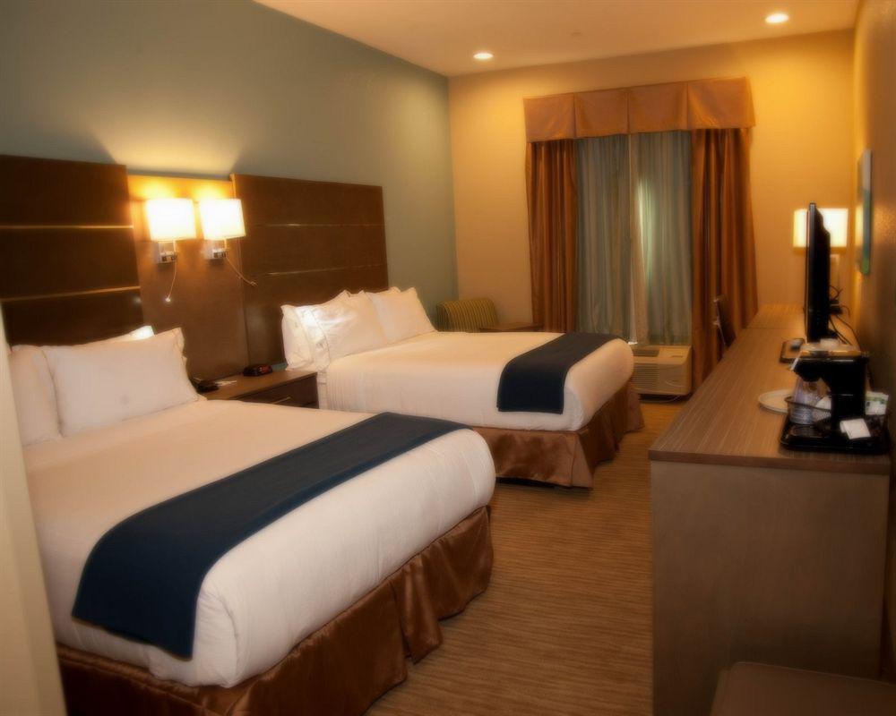 Holiday Inn Express And Suites Schulenburg By Ihg Kültér fotó